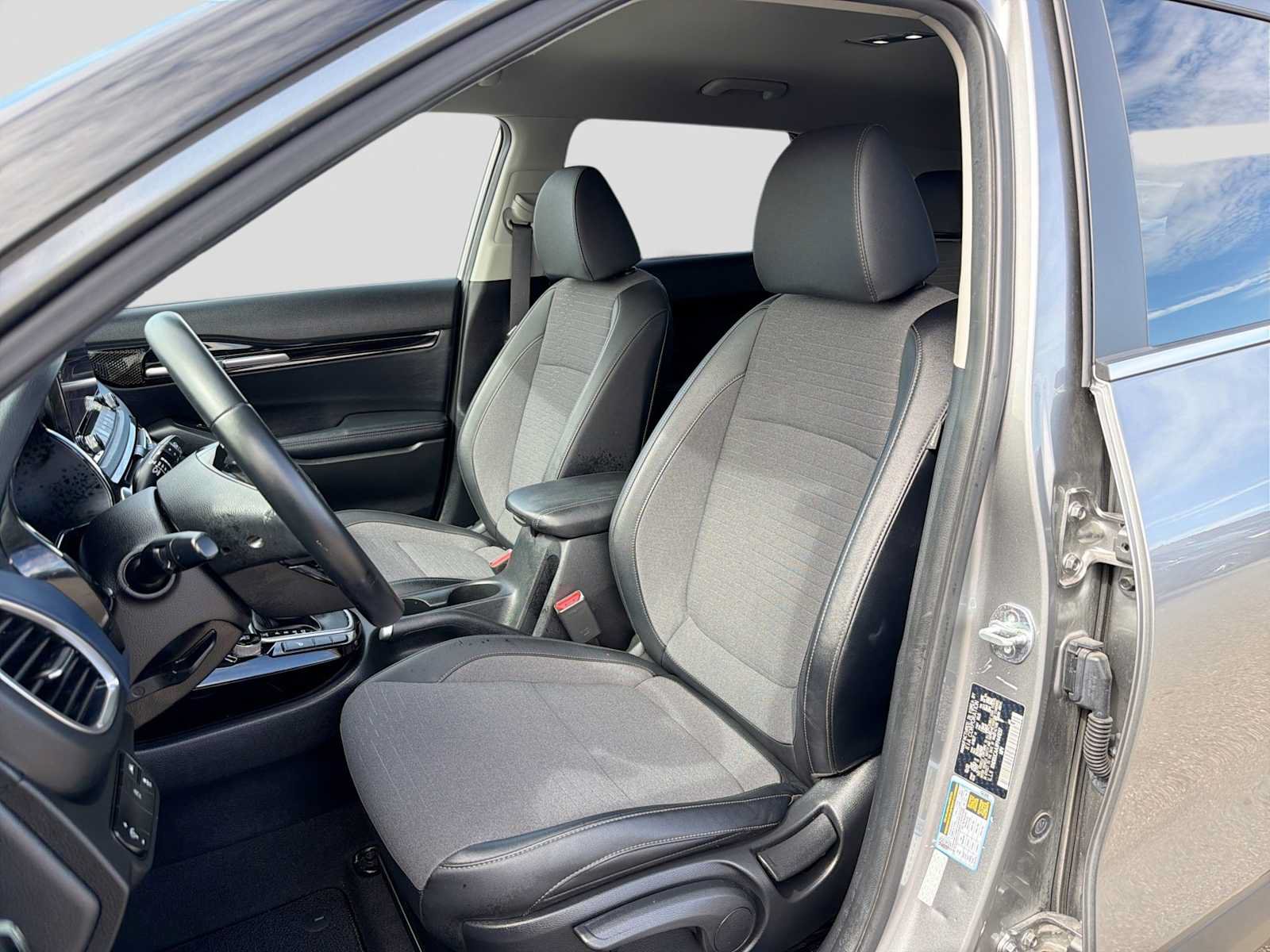 Used 2023 Kia Seltos S w/ Navigation Package AWD/4WD image 15