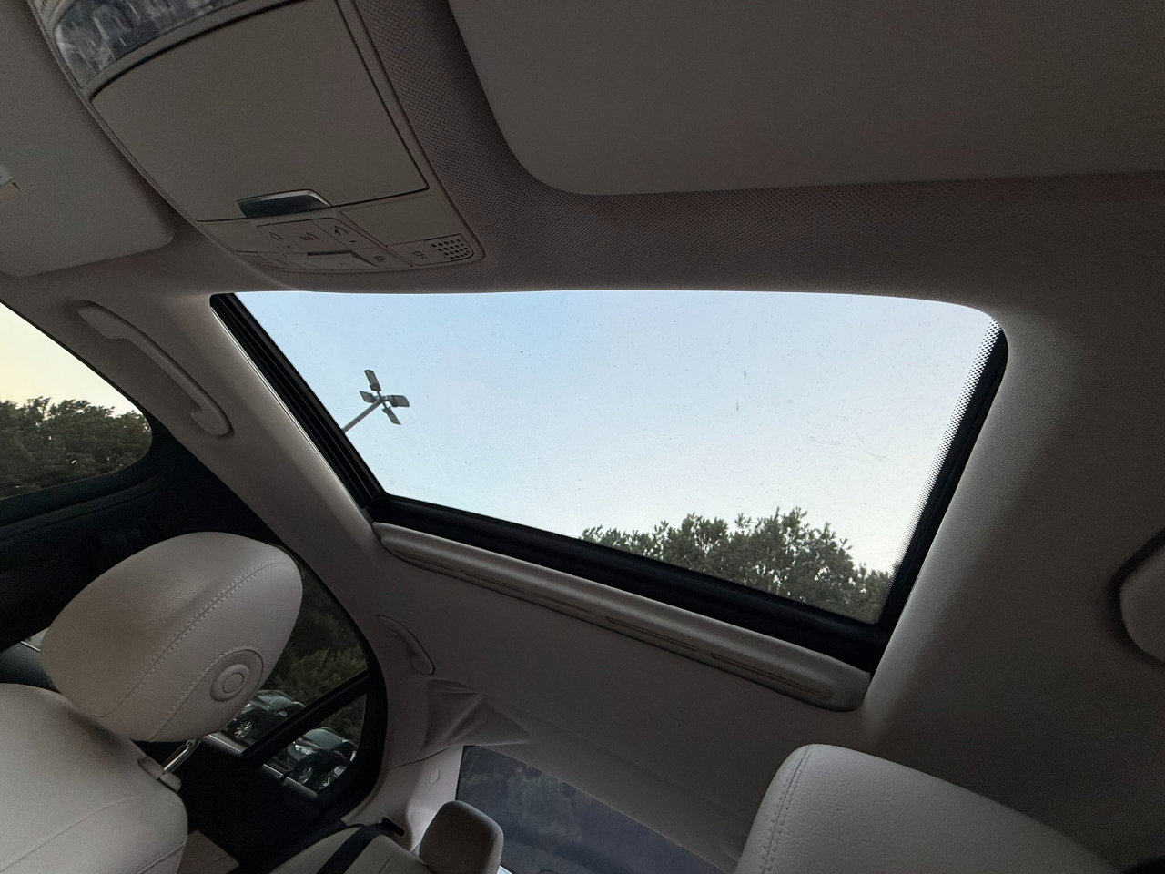 Used 2018 Mercedes-Benz C 300 Sedan image 25