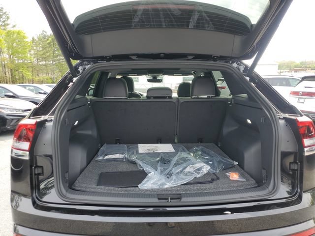 New 2026 Volkswagen Atlas Cross Sport SEL Premium R-Line AWD/4WD image 8