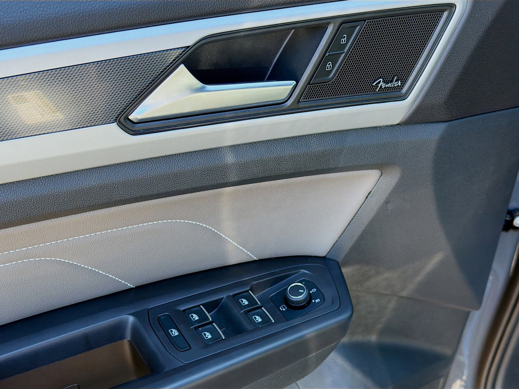 Used 2023 Volkswagen Atlas Cross Sport SEL Premium R-Line image 23