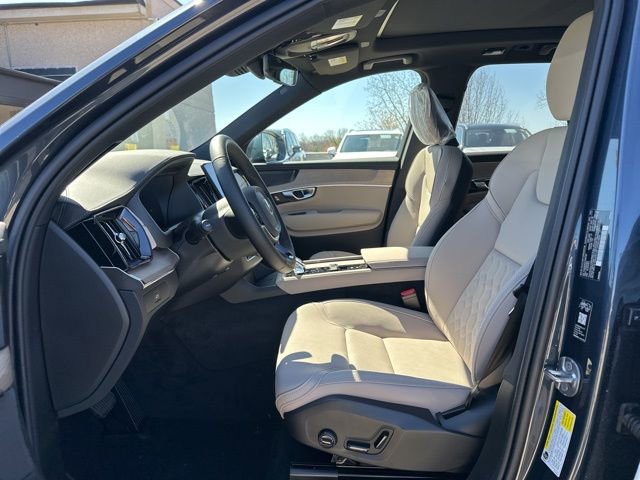 New 2026 Volvo XC90 B6 Plus w/ Protection Package image 14