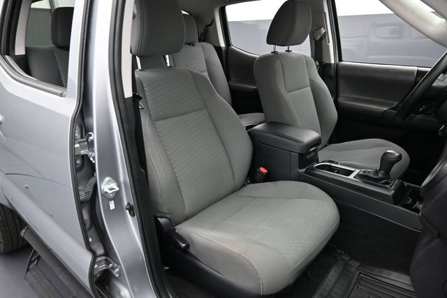 Used 2021 Toyota Tacoma SR AWD/4WD image 28