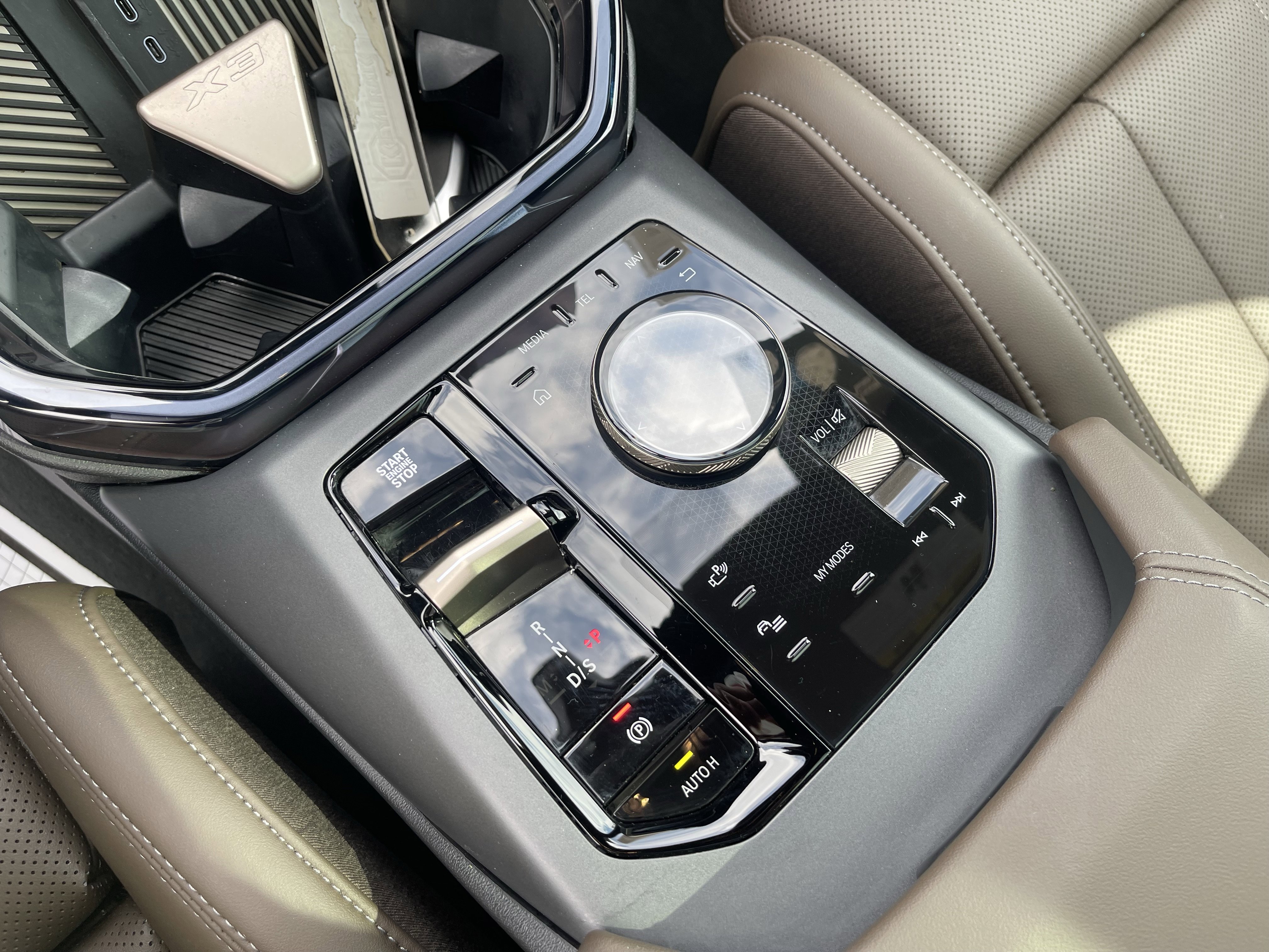 Certified 2025 BMW X3 xDrive30 AWD/4WD image 14