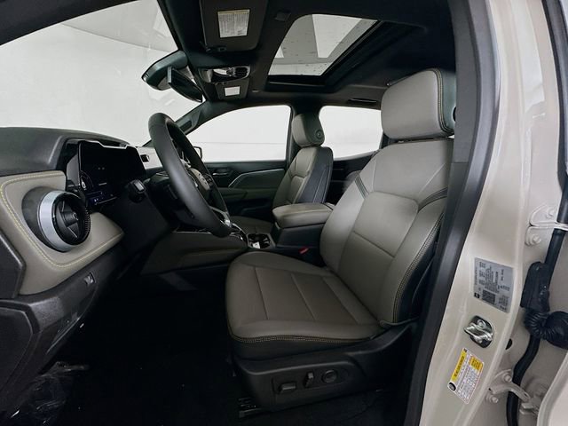 New 2026 Chevrolet Colorado ZR2 w/ Technology Package image 22