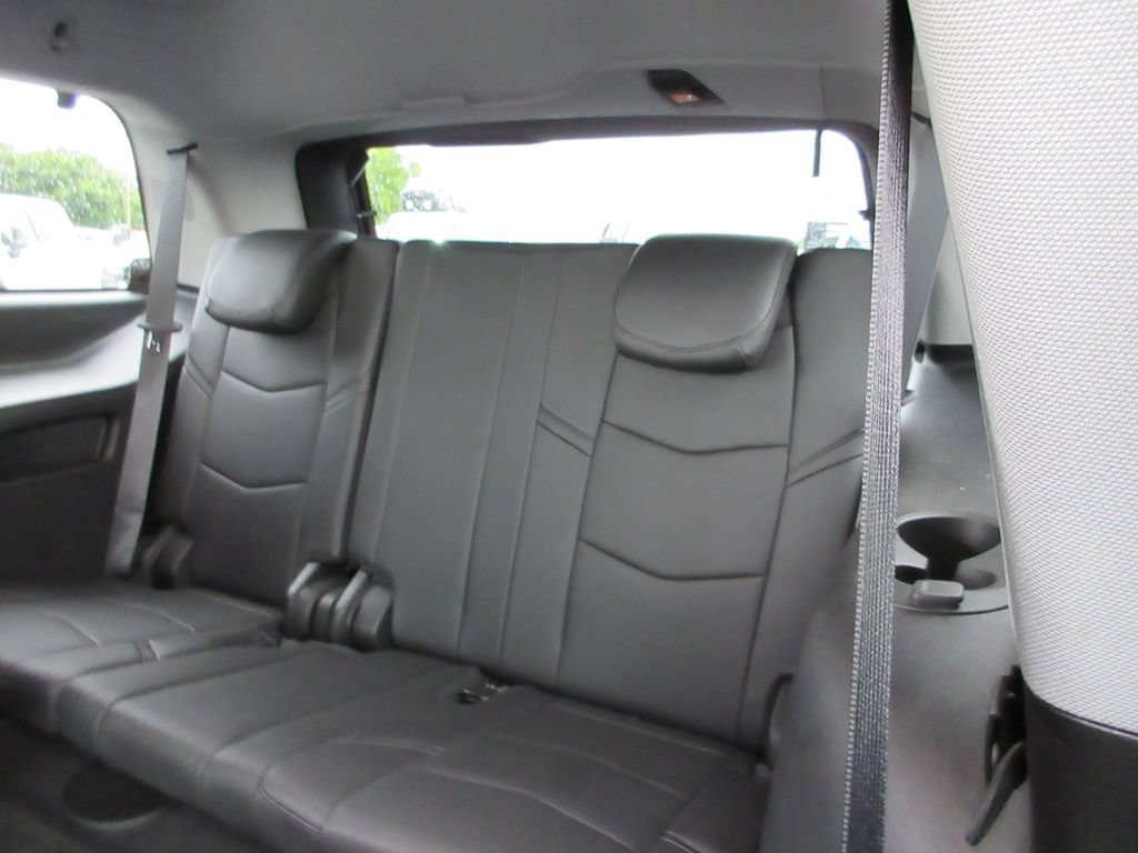 Certified 2019 Cadillac Escalade Premium Luxury AWD/4WD image 26