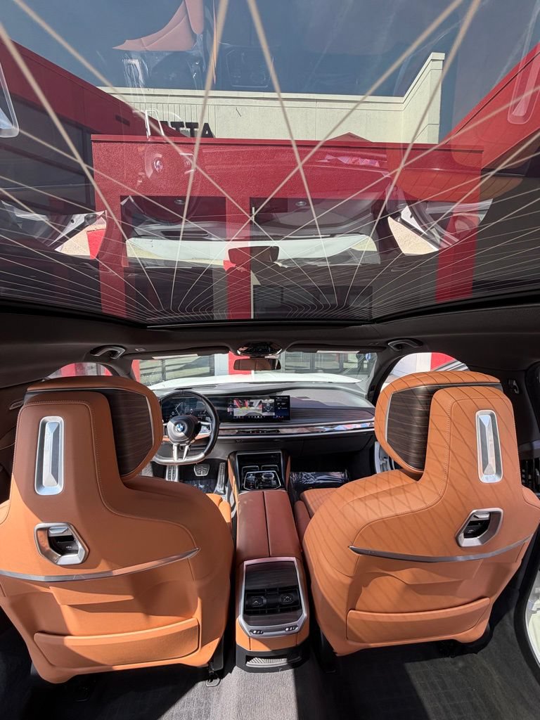 Used 2023 BMW 740i RWD image 20