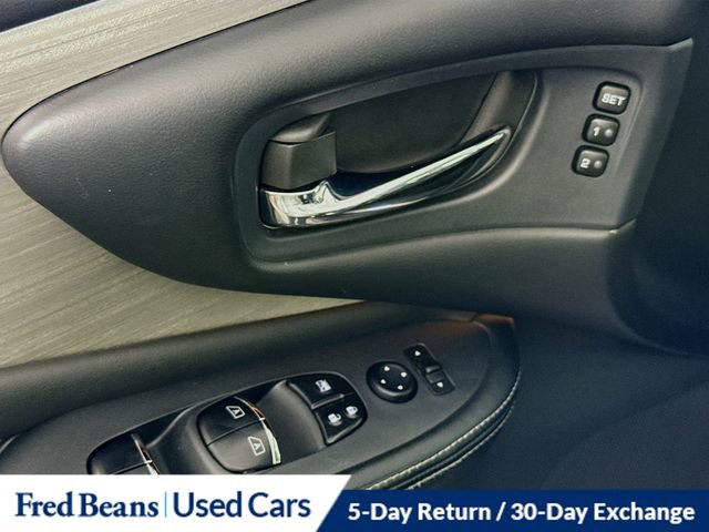 Used 2018 Nissan Murano Platinum image 19