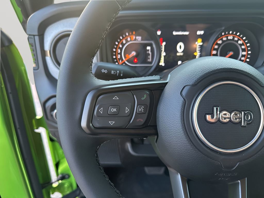 New 2025 Jeep Gladiator Sport AWD/4WD image 35
