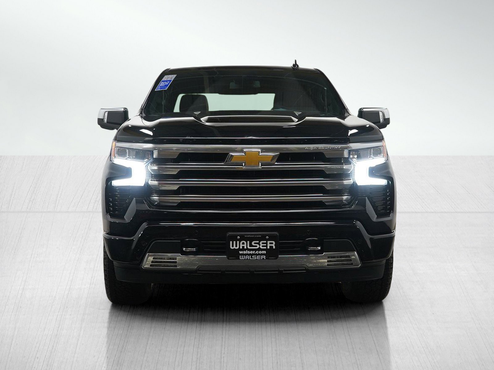 Used 2024 Chevrolet Silverado 1500 High Country image 8