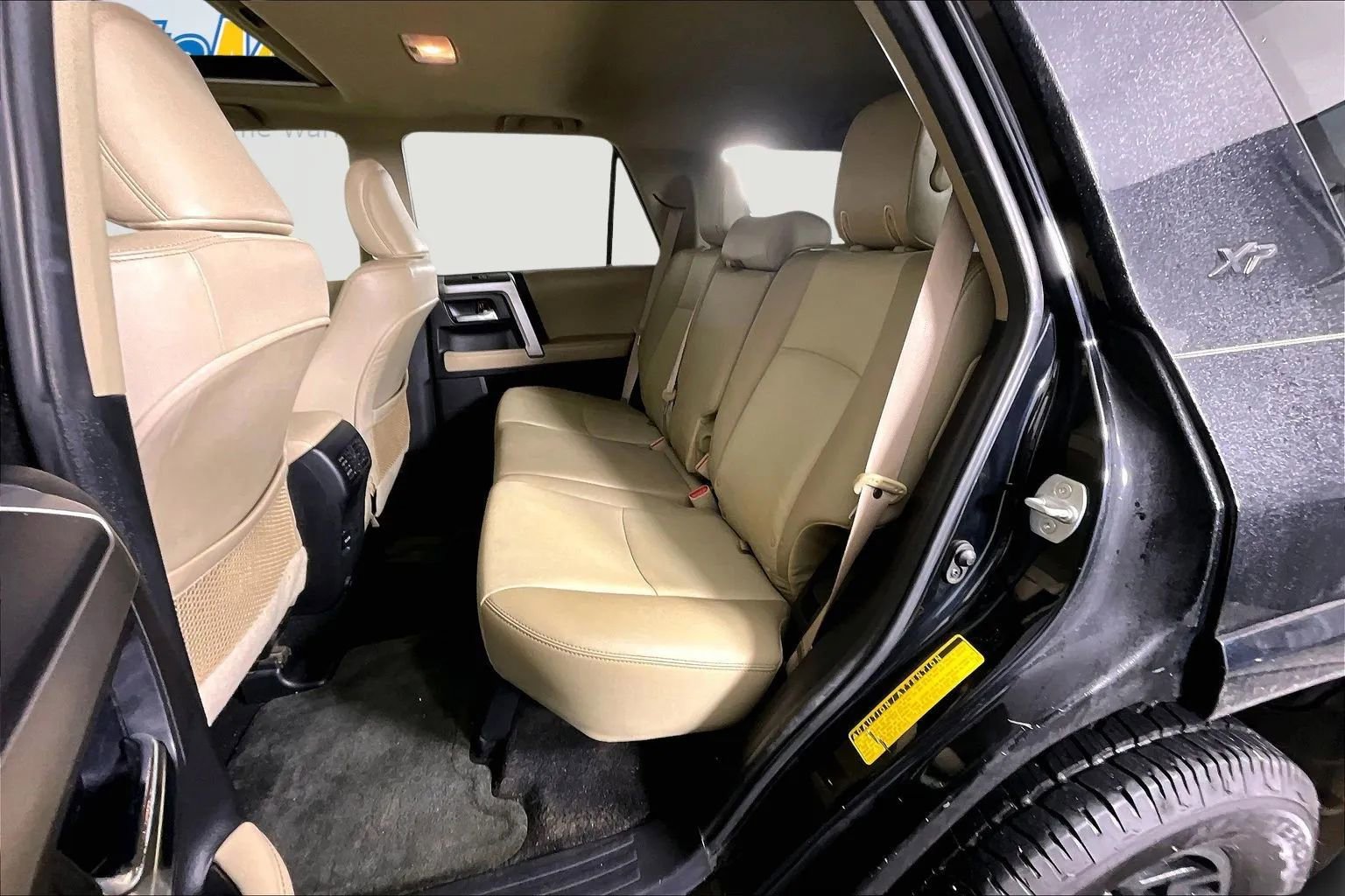 Used 2018 Toyota 4Runner SR5 Premium AWD/4WD image 27