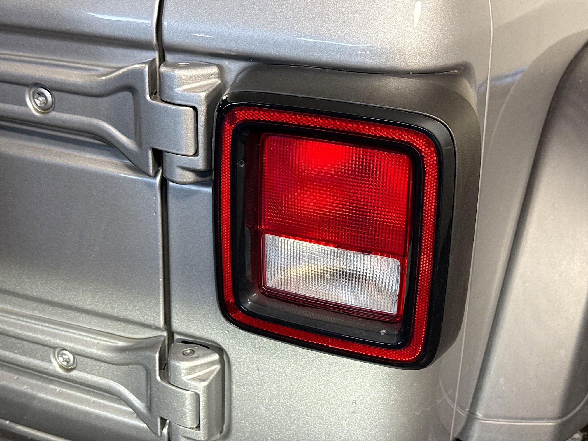 Used 2020 Jeep Wrangler Unlimited Sport S image 34