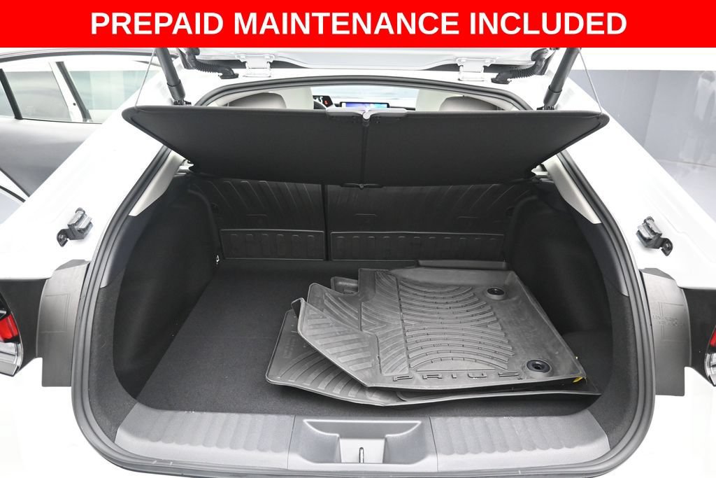 Used 2026 Toyota Prius Limited w/ Limited Premium Package FWD image 30