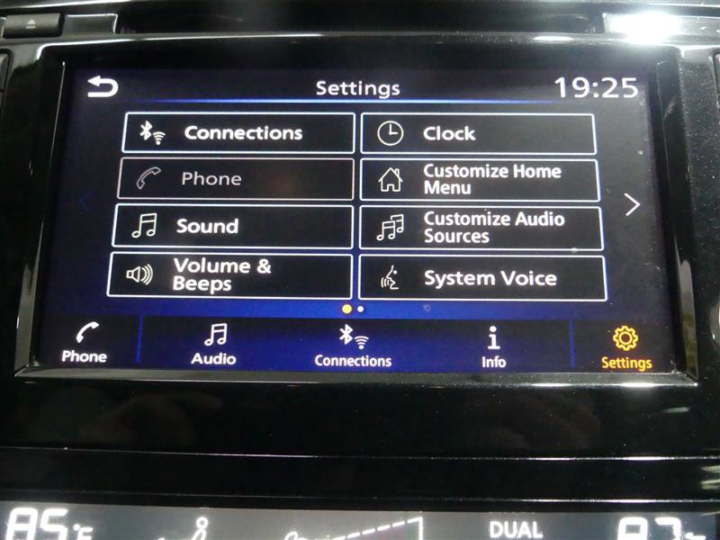 Used 2019 Nissan Rogue SV image 42