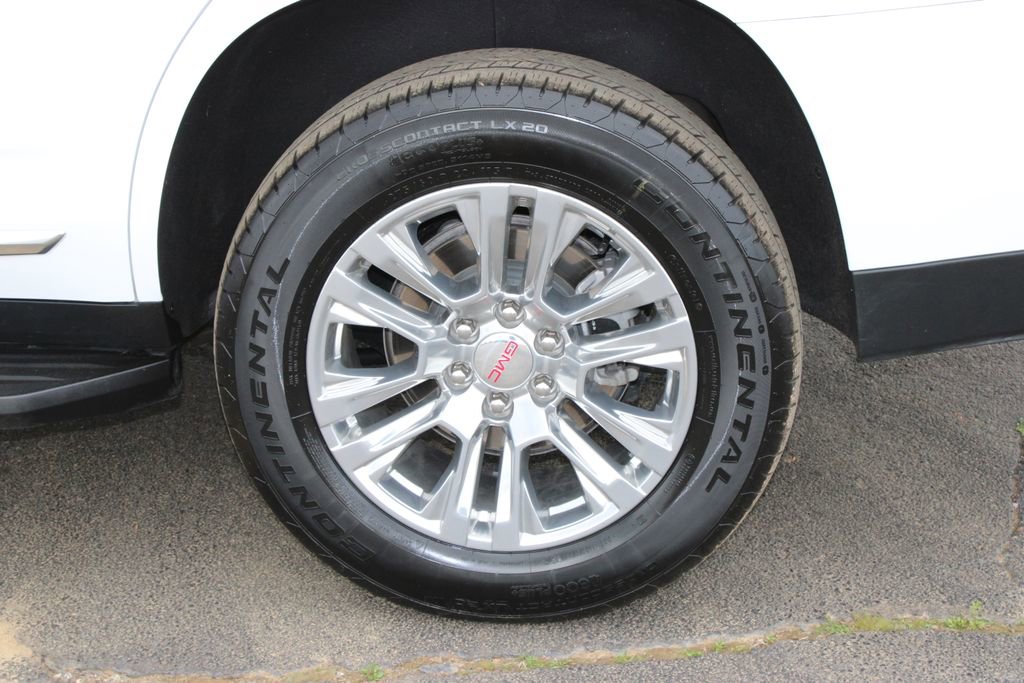 Used 2025 GMC Yukon Denali image 21