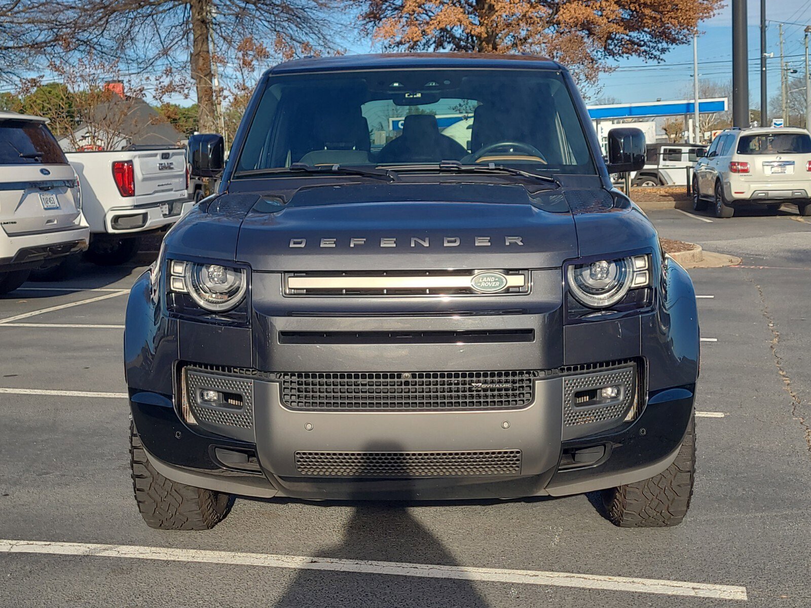 Used 2023 Land Rover Defender 110 X-Dynamic SE image 2