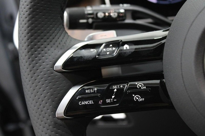 New 2025 Mercedes-Benz GLC 300 4MATIC image 11