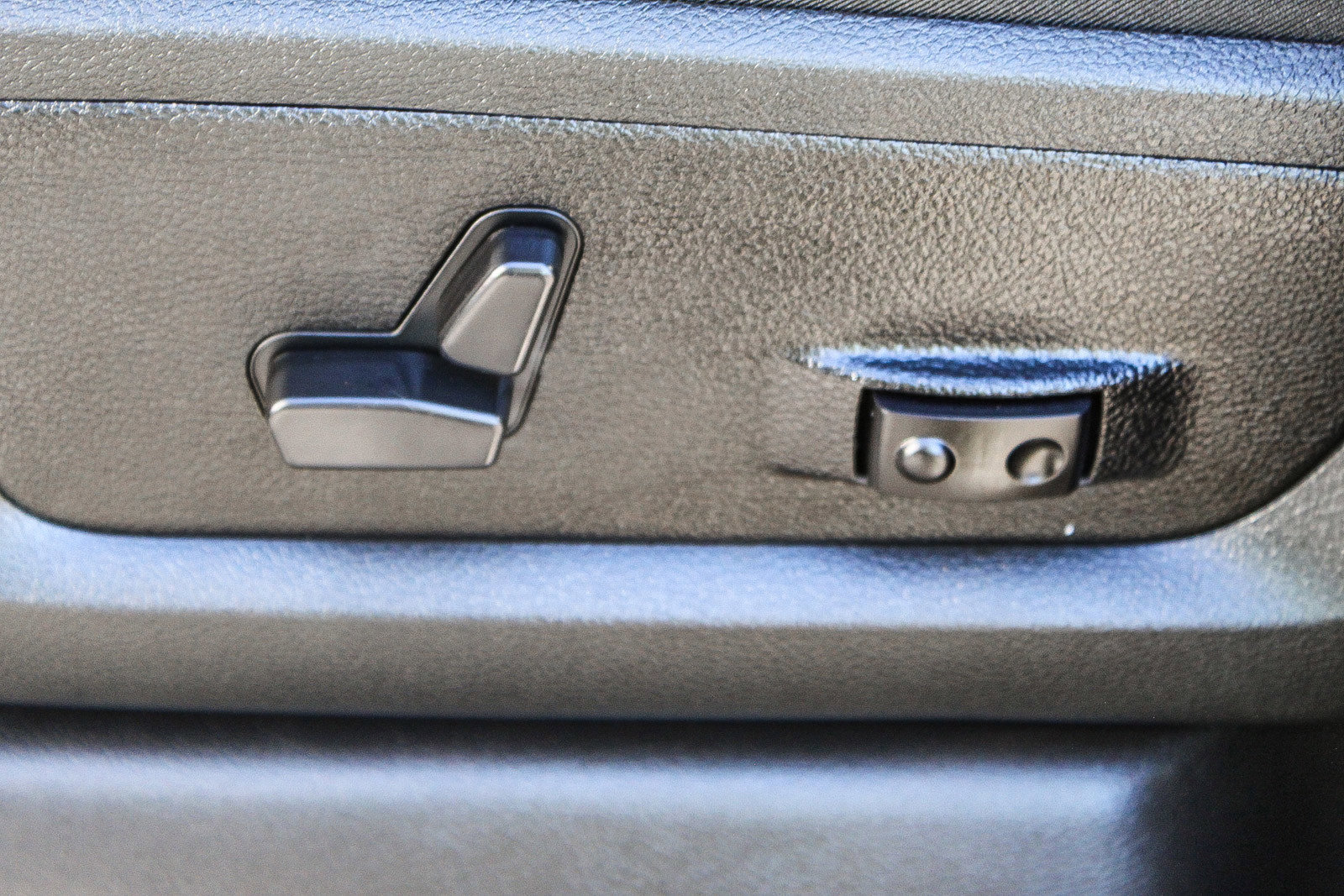 Used 2025 RAM 2500 Laramie image 21