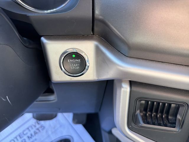 Used 2024 Ford Expedition Max XLT image 22