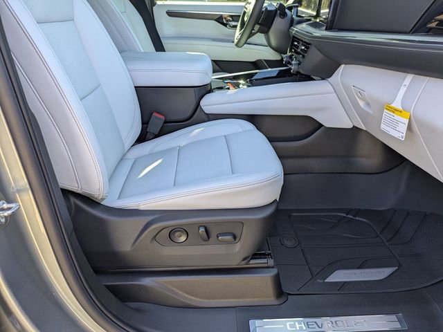 New 2026 Chevrolet Suburban Premier image 41