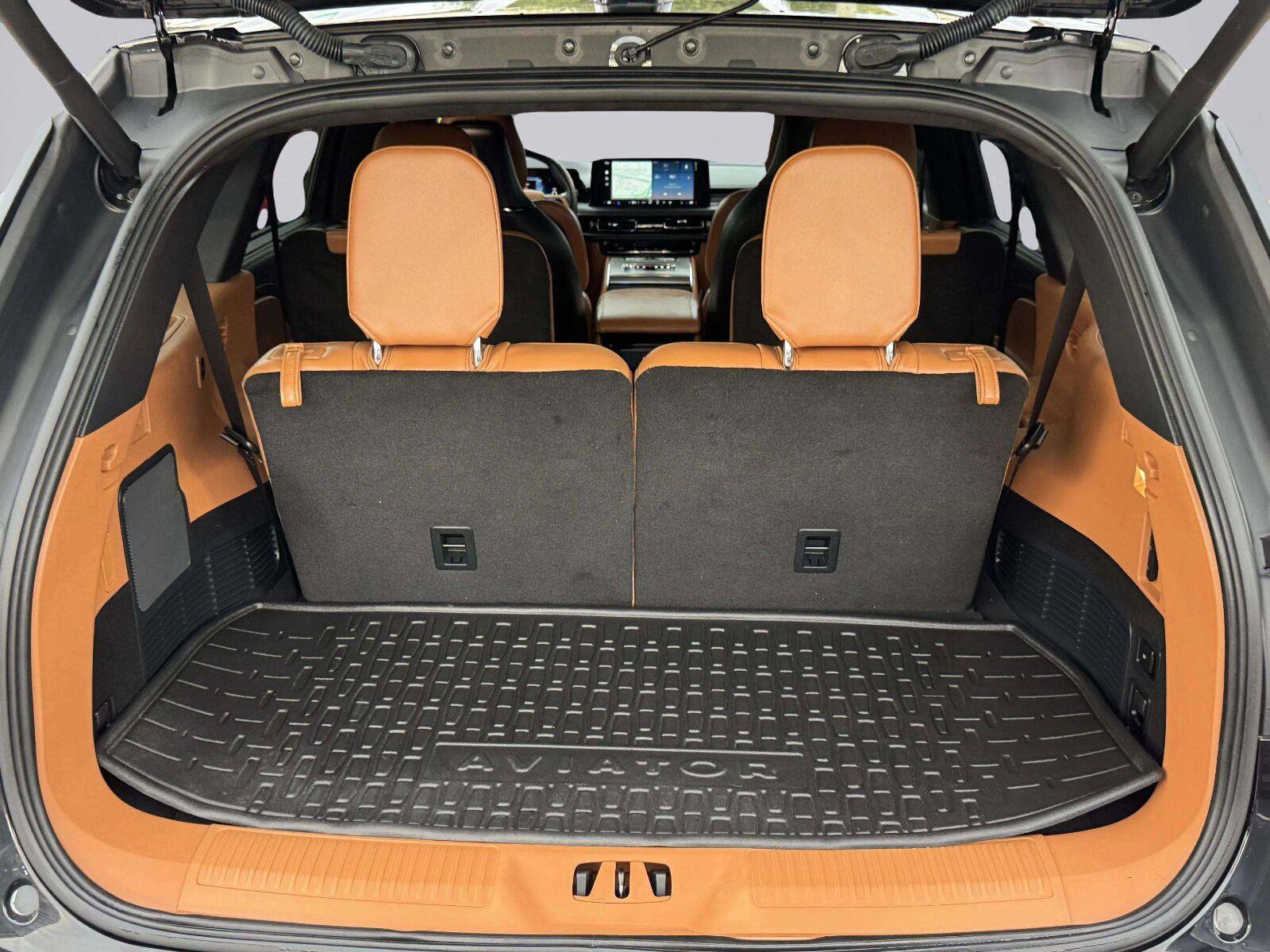 Used 2025 Lincoln Aviator Black Label AWD/4WD image 69