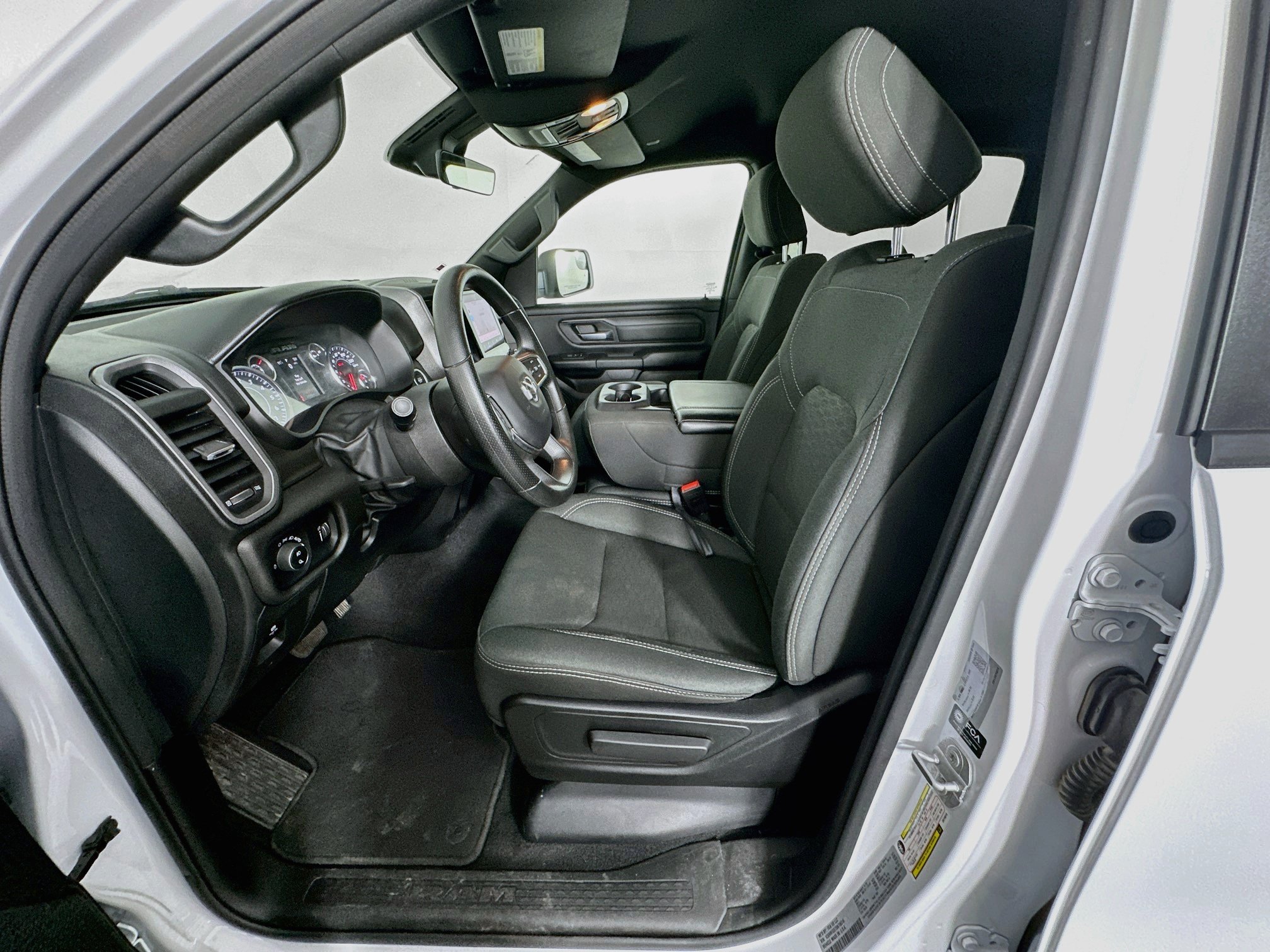 Used 2025 RAM 1500 Tradesman AWD/4WD image 13