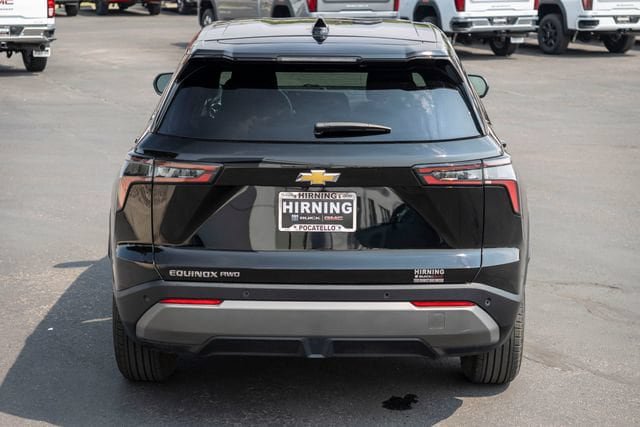 Used 2025 Chevrolet Equinox LT AWD/4WD image 45