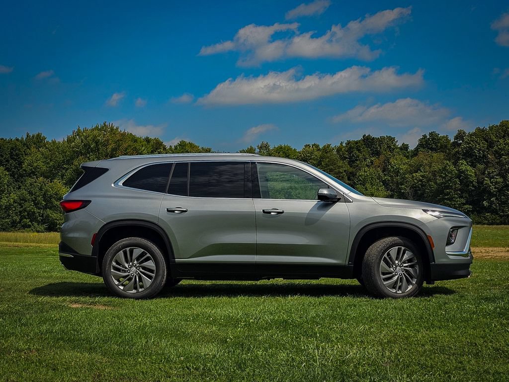 New 2027 Buick Enclave Preferred w/ Power Package AWD/4WD image 2