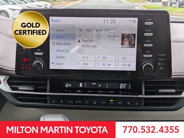 Certified 2023 Toyota Sienna Platinum FWD image 16