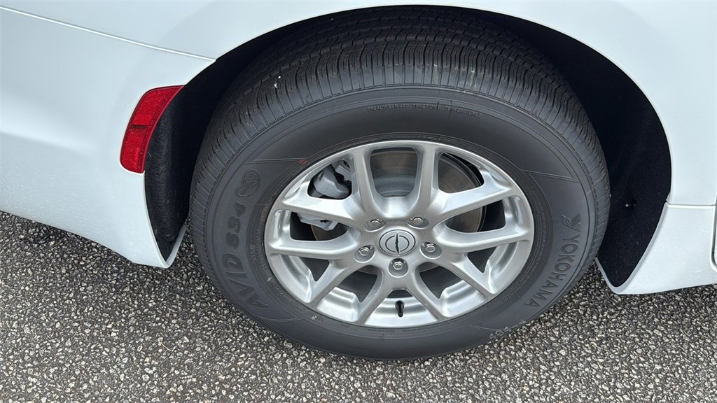 New 2026 Chrysler Voyager LX image 10