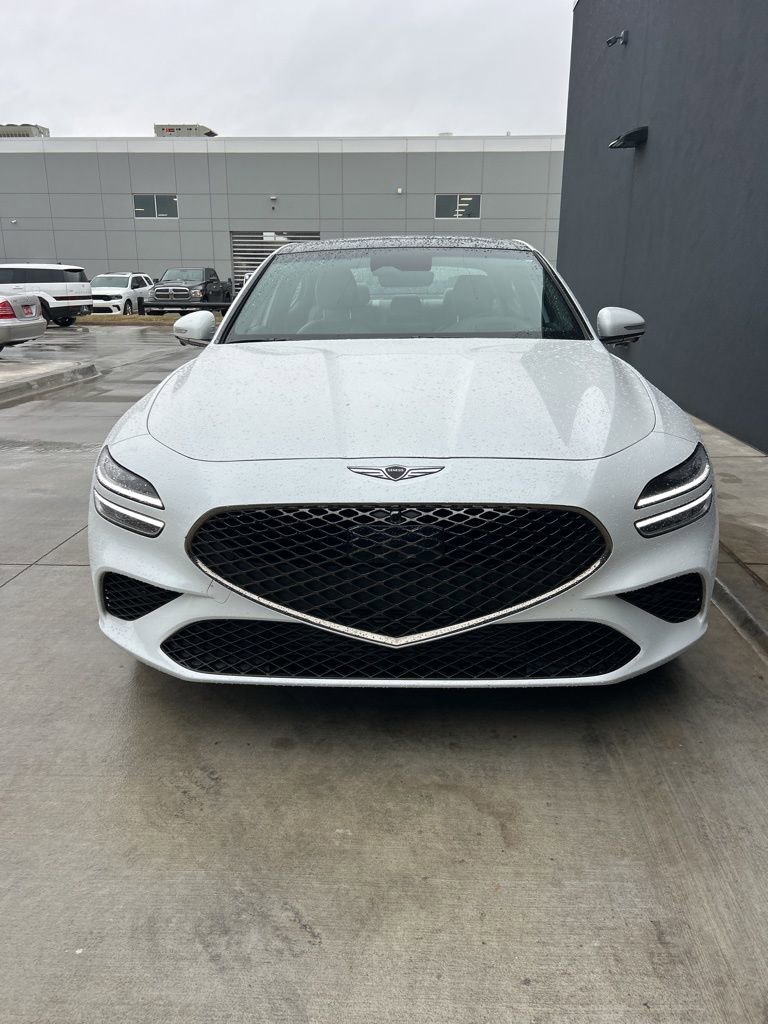 Used 2025 Genesis G70 3.3T Advanced w/ Sport Prestige Package image 2