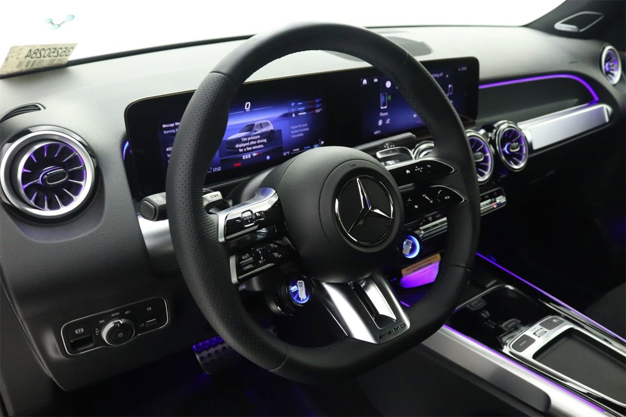 New 2025 Mercedes-Benz GLB 35 AMG 4MATIC image 5