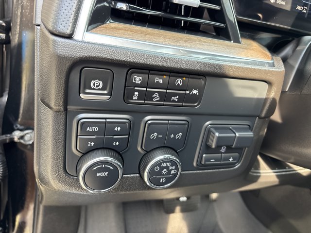 Used 2025 Chevrolet Tahoe High Country w/ Sun And Tow Package AWD/4WD image 27