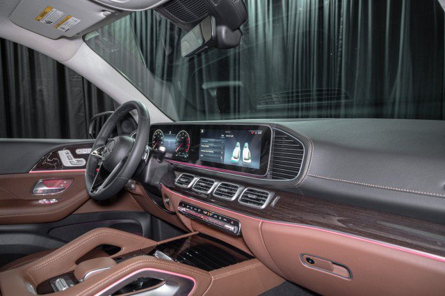 Used 2026 Mercedes-Benz GLS 450 4MATIC image 16