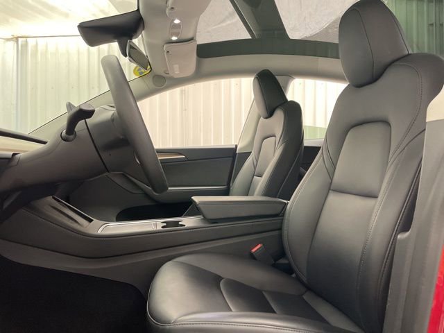 Used 2023 Tesla Model Y Long Range AWD/4WD image 17