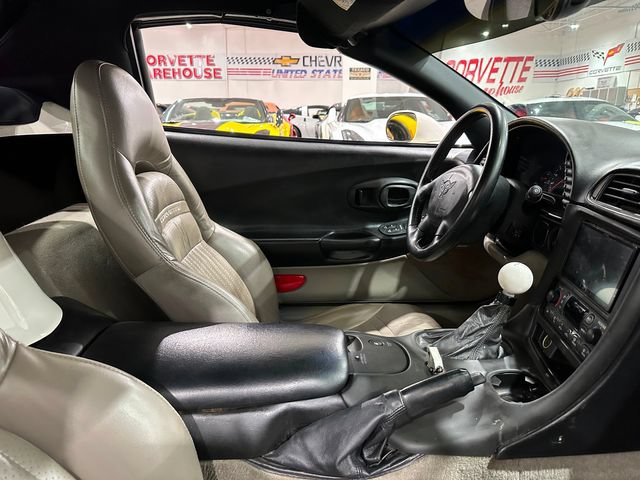 Used 2002 Chevrolet Corvette Convertible w/ Preferred Equipment Group2 RWD image 8