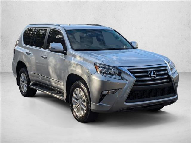 Used 2017 Lexus GX 460 Premium w/ Premium Package image 3