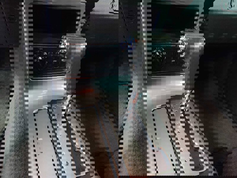 Used 2006 Nissan Pathfinder SE w/ (P01) Se Premium Pkg image 26