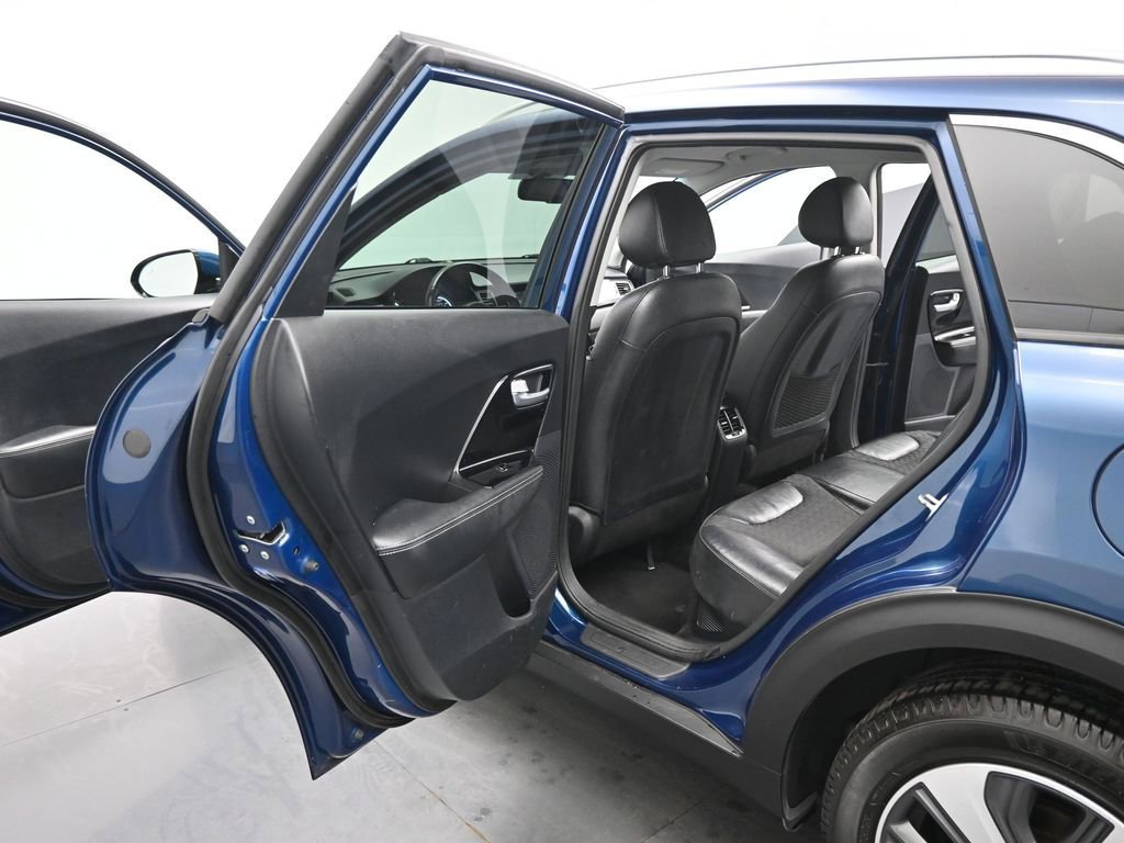 Used 2018 Kia Niro EX image 18