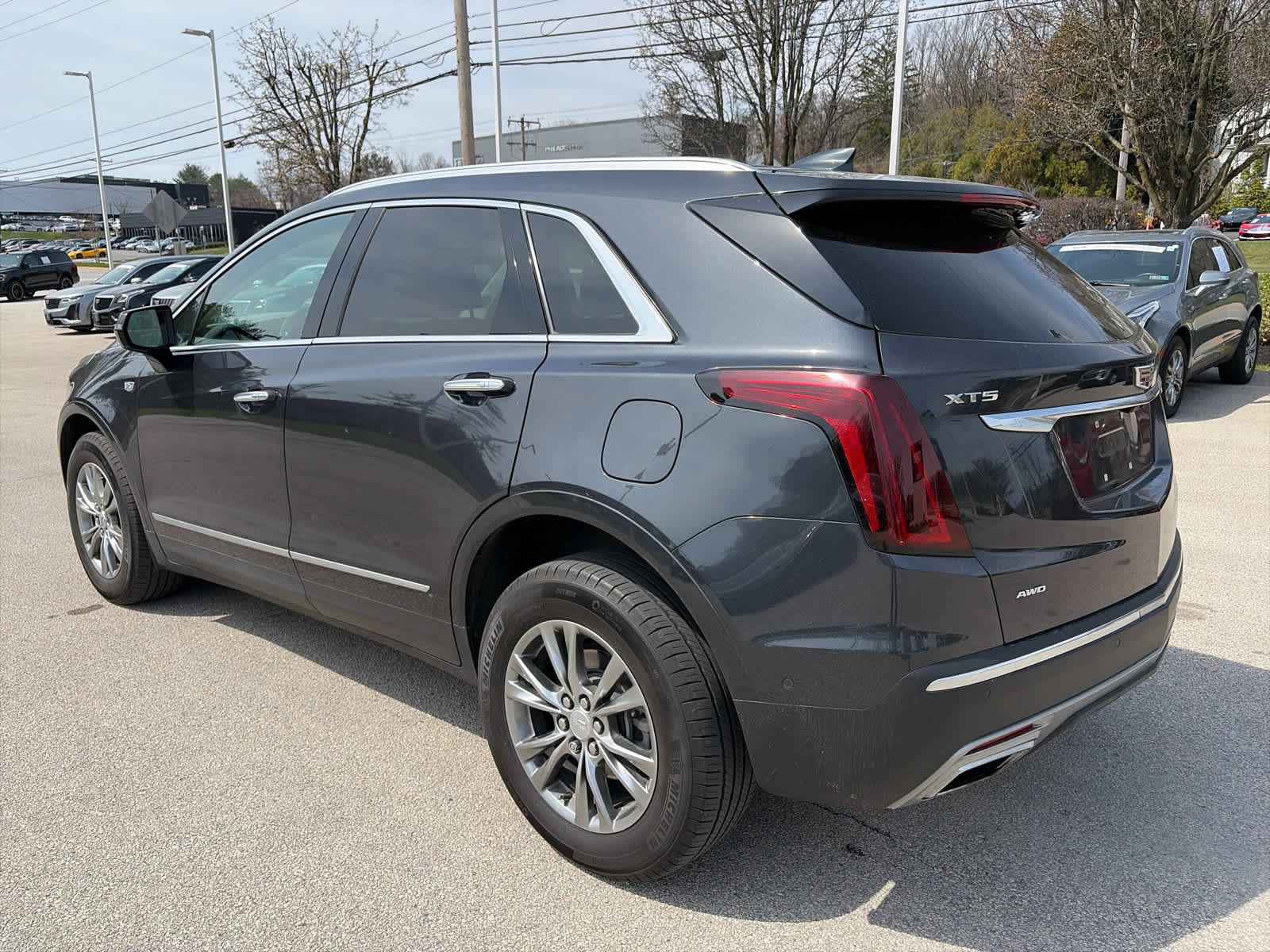Certified 2023 Cadillac XT5 Premium Luxury w/ Technology Package image 2