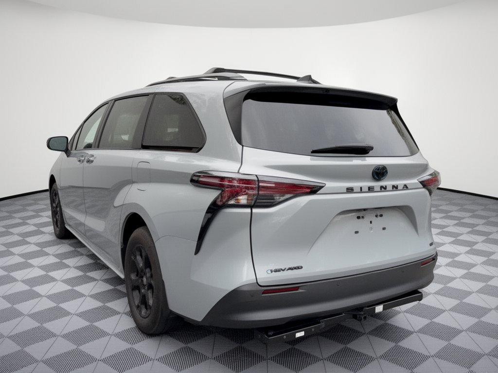 Used 2025 Toyota Sienna XLE Woodland Edition AWD/4WD image 3