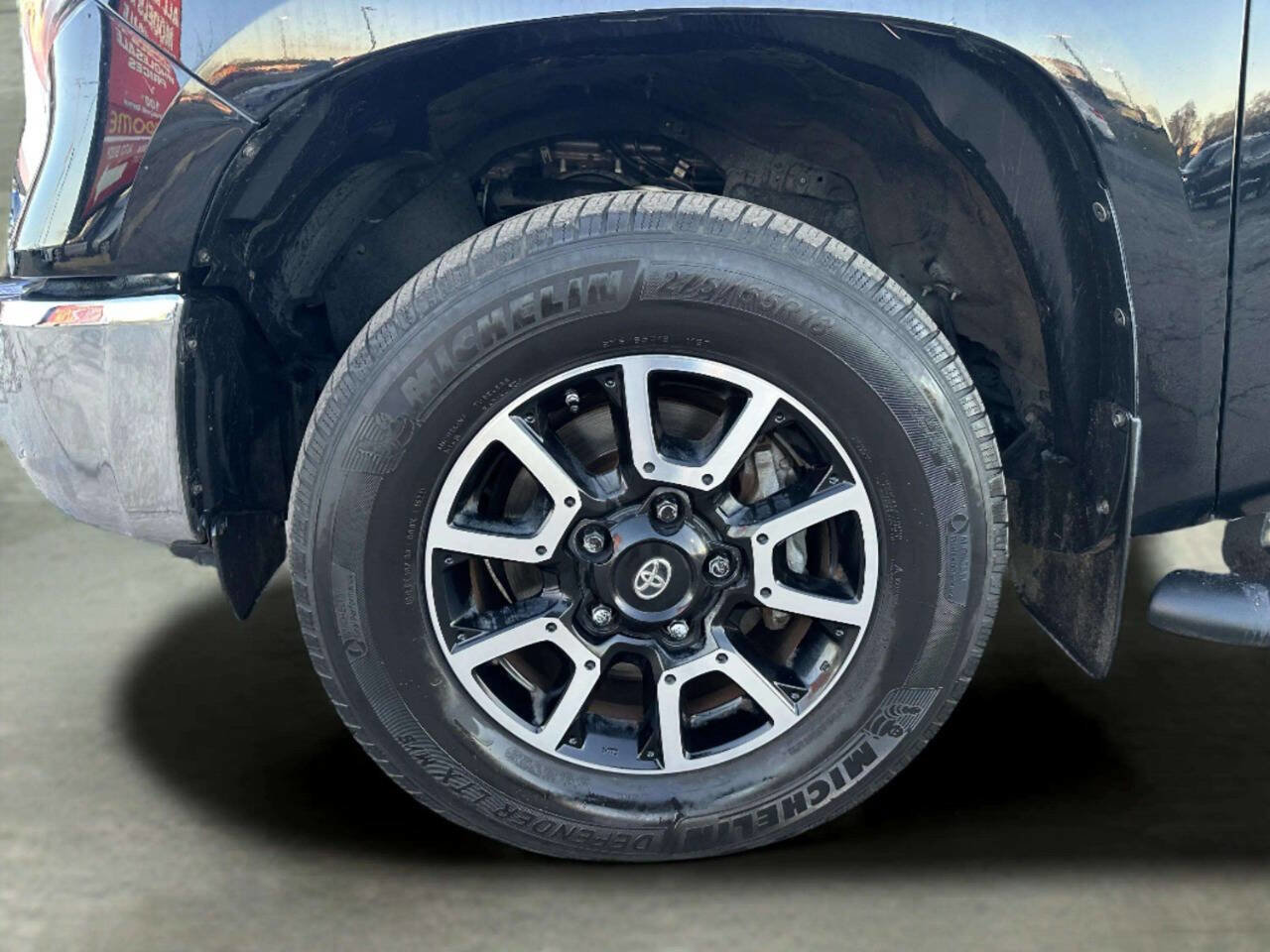 Used 2017 Toyota Tundra SR5 w/ TRD Off Road Package AWD/4WD image 9