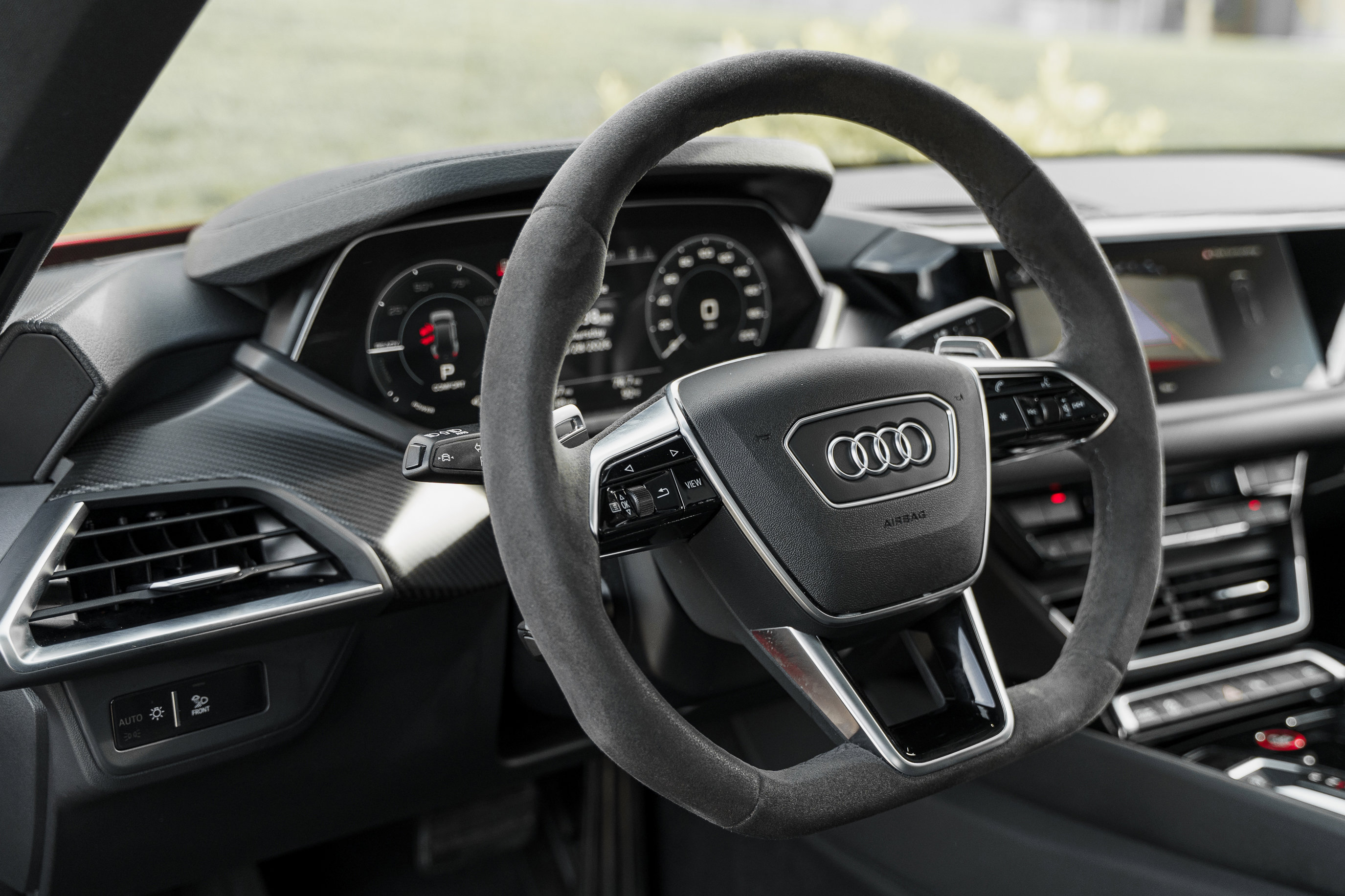 Used 2024 Audi e-tron GT Premium Plus w/ Performance Package AWD/4WD image 10