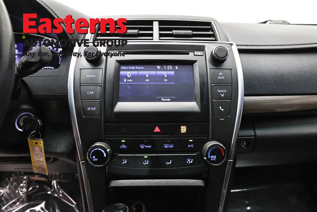 Used 2017 Toyota Camry LE FWD image 11
