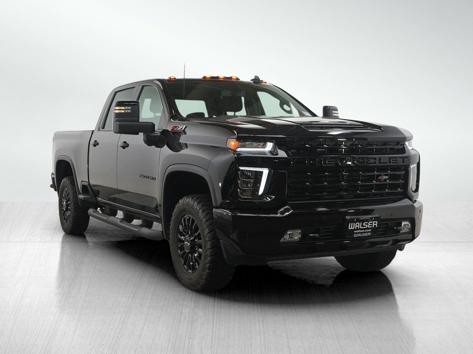 Used 2022 Chevrolet Silverado 2500 LT w/ Midnight Edition AWD/4WD image 7