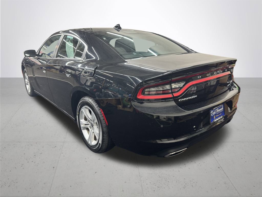 Used 2023 Dodge Charger SXT image 4