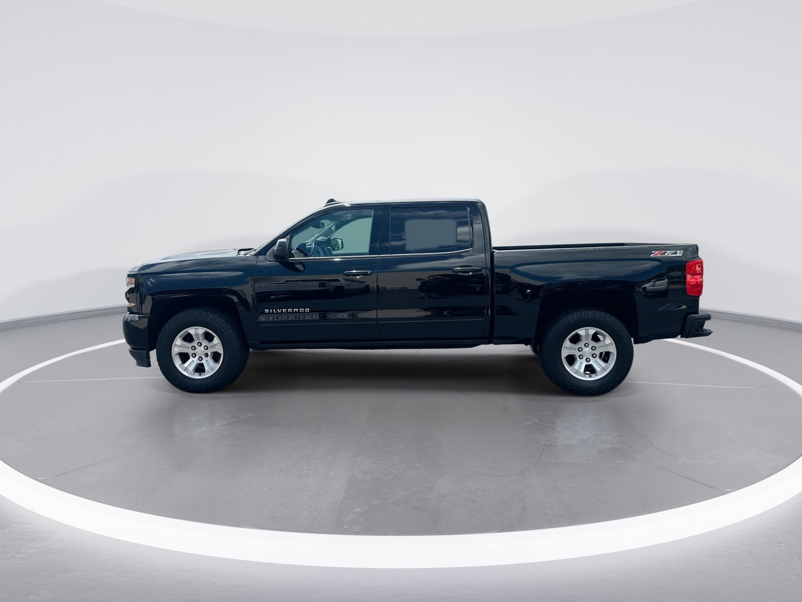 Used 2017 Chevrolet Silverado 1500 LT w/ All Star Edition AWD/4WD image 6