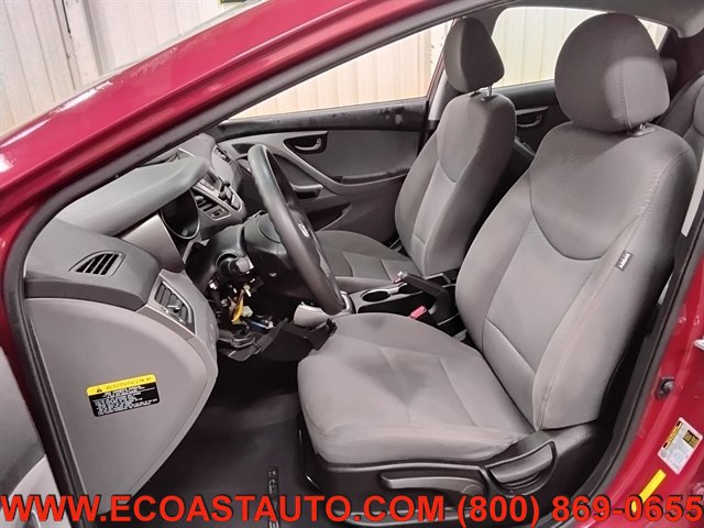 Used 2014 Hyundai Elantra SE FWD image 10