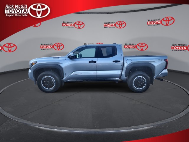 Used 2026 Toyota Tacoma TRD Off-Road AWD/4WD image 5