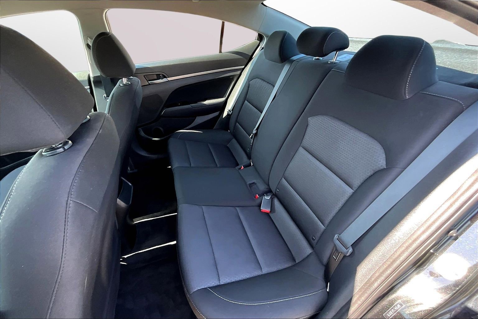 Used 2018 Hyundai Elantra SEL image 17