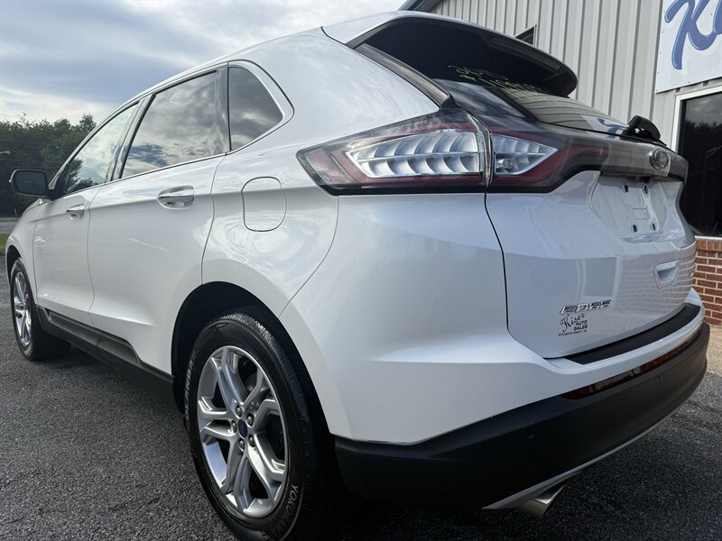 Used 2015 Ford Edge Titanium w/ Equipment Group 301A FWD image 10